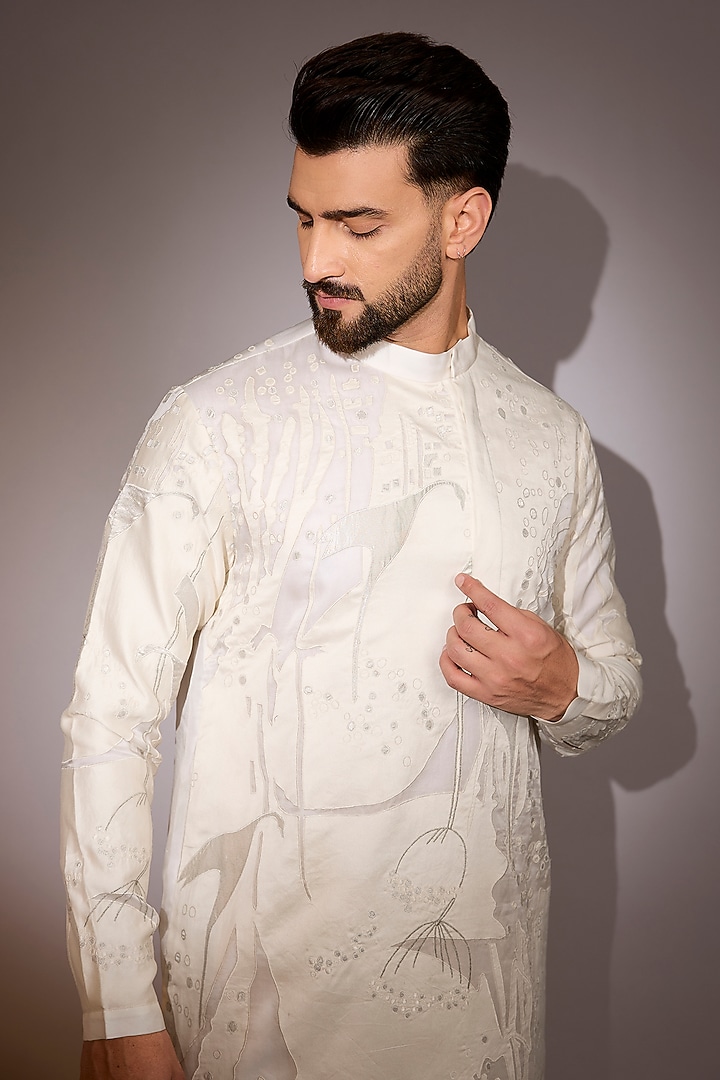 Ivory Cotton Silk Embroidered Kurta by Antar Agni Men at Pernia's Pop Up Shop