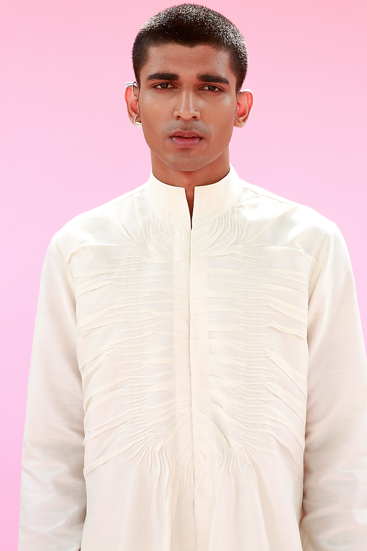 Ivory Cotton Silk Droop Kurta by Antar Agni Men at Pernia's Pop Up Shop