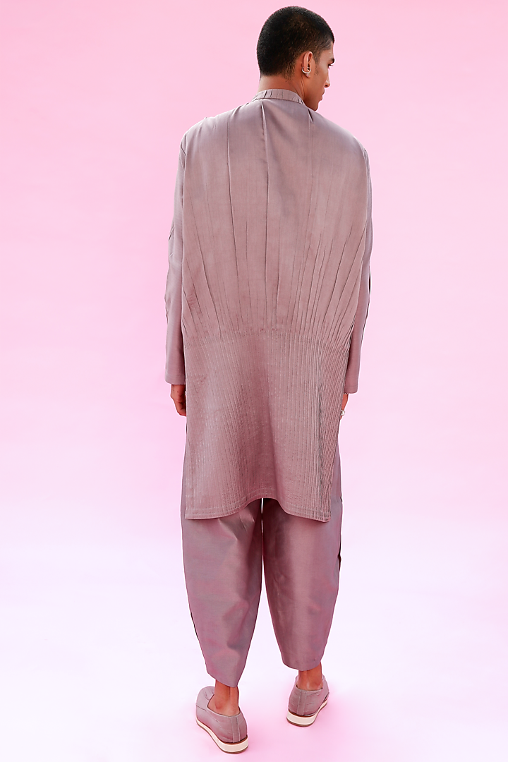 Grey Cotton Silk Smocked Kurta by Antar Agni Men at Pernia's Pop Up Shop
