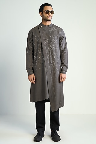 Grey Handwoven Cotton Embroidered Kurta by Antar Agni Men