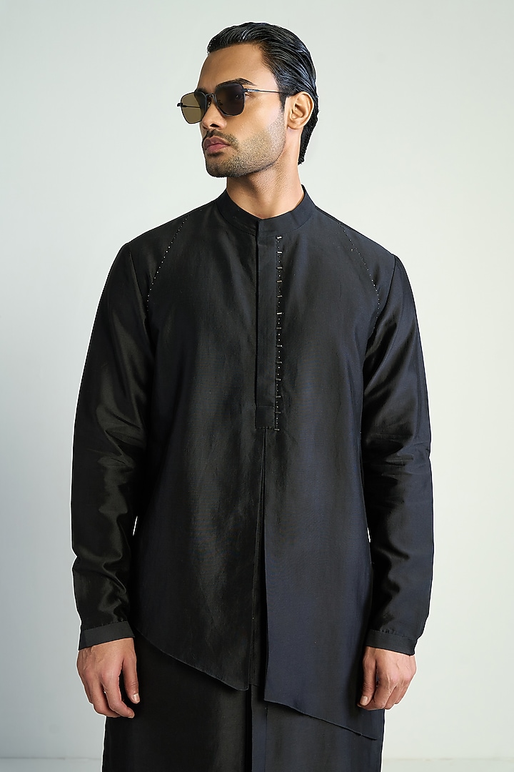 Black Cotton Silk Embellished Kurta by Antar Agni Men at Pernia's Pop Up Shop