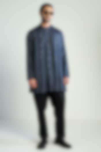 Navy Blue Silk Blend Embellished Kurta by Antar Agni Men at Pernia's Pop Up Shop