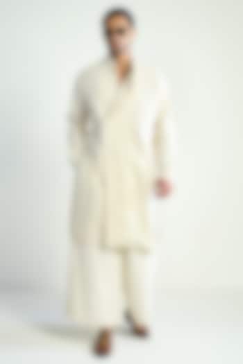 Ivory Cotton Silk Satin Embellished Kurta by Antar Agni Men at Pernia's Pop Up Shop