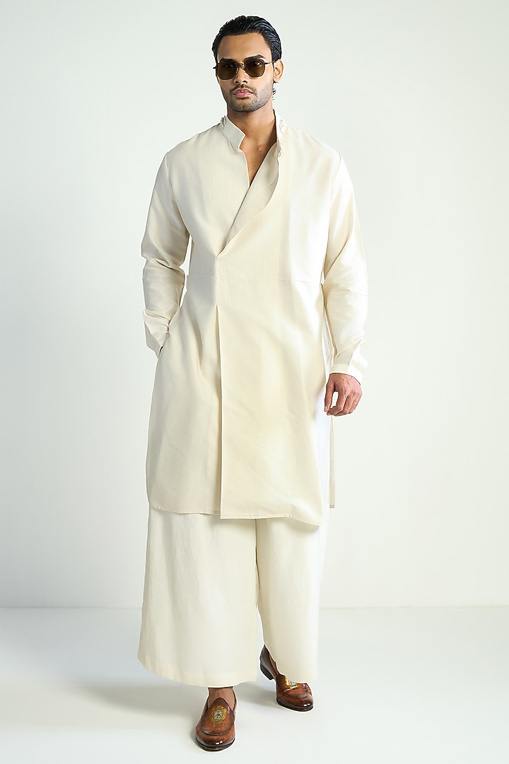 Ivory Cotton Silk Satin Embellished Kurta by Antar Agni Men at Pernia's Pop Up Shop