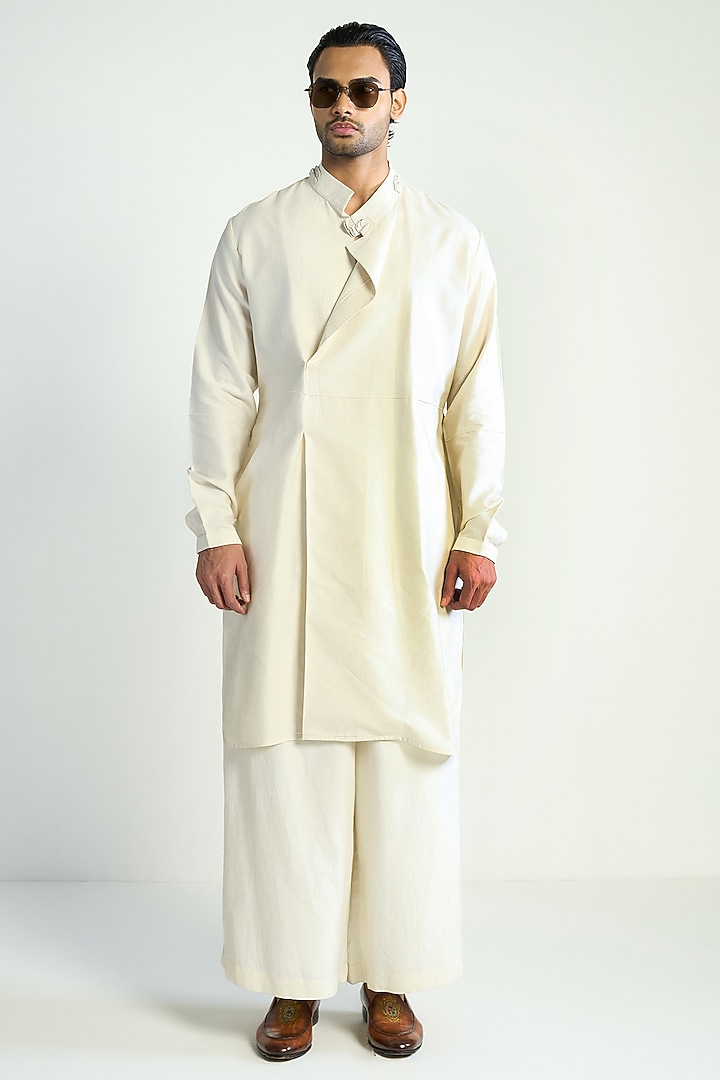 Ivory Cotton Silk Satin Embellished Kurta by Antar Agni Men at Pernia's Pop Up Shop