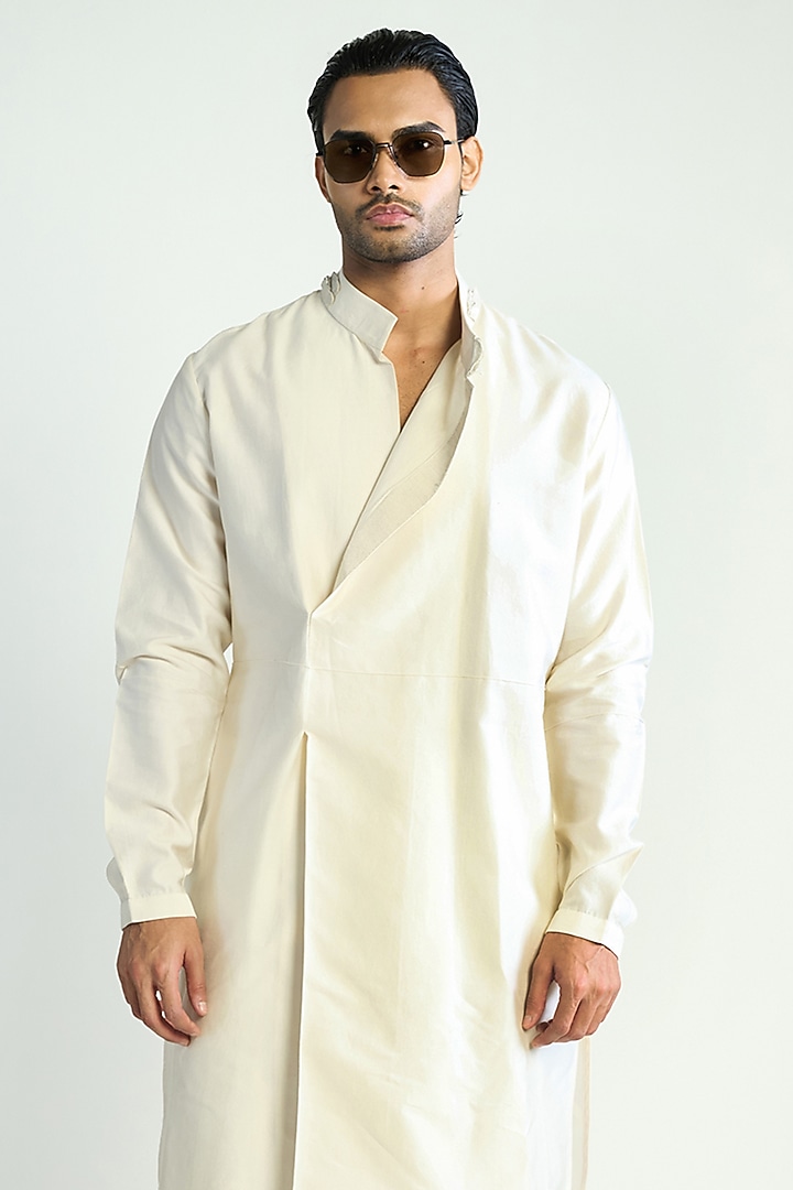 Ivory Cotton Silk Satin Embellished Kurta by Antar Agni Men at Pernia's Pop Up Shop