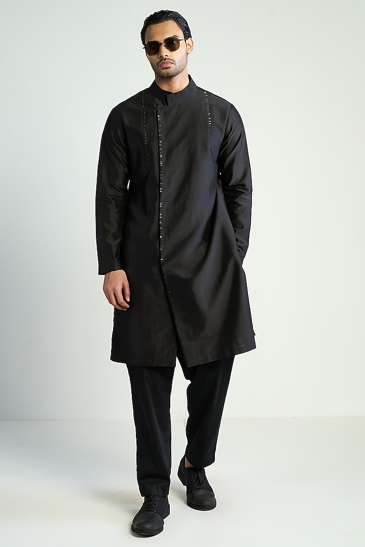 Black Cotton Silk Embellished Kurta by Antar Agni Men at Pernia's Pop Up Shop