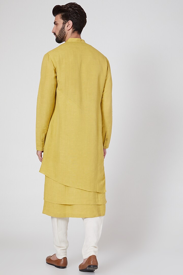 Yellow Linen Blend Asymmetric Kurta by Antar Agni Men at Pernia's Pop Up Shop