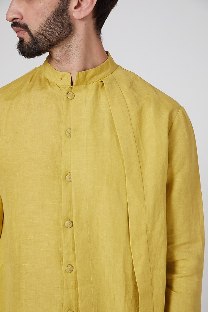 Yellow Linen Blend Asymmetric Kurta by Antar Agni Men at Pernia's Pop Up Shop