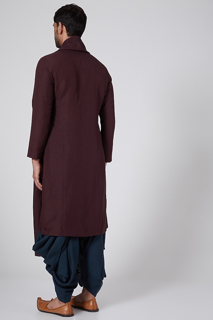 Maroon Kurta With Extended Drape by Antar Agni Men at Pernia's Pop Up Shop