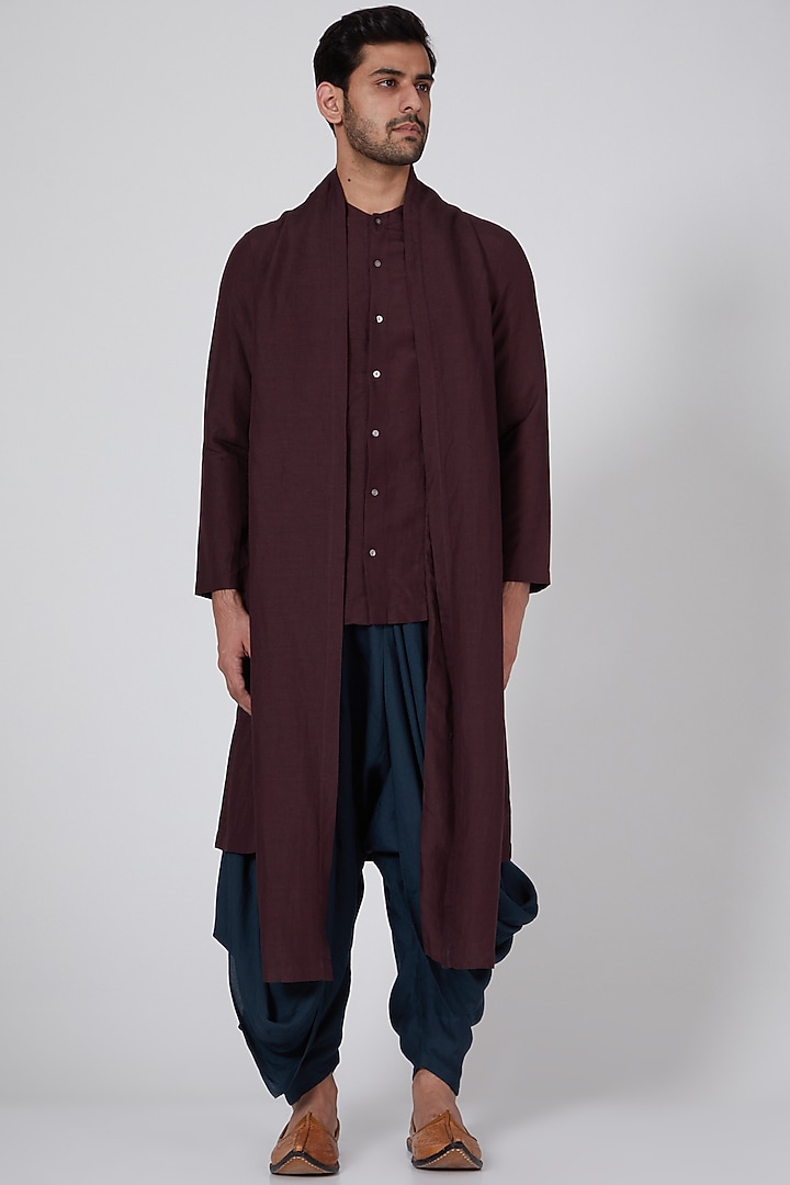 Maroon Kurta With Extended Drape by Antar Agni Men at Pernia's Pop Up Shop
