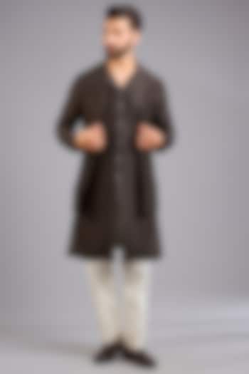 Dark Grey Silk Embroidered Kurta by Antar Agni Men at Pernia's Pop Up Shop