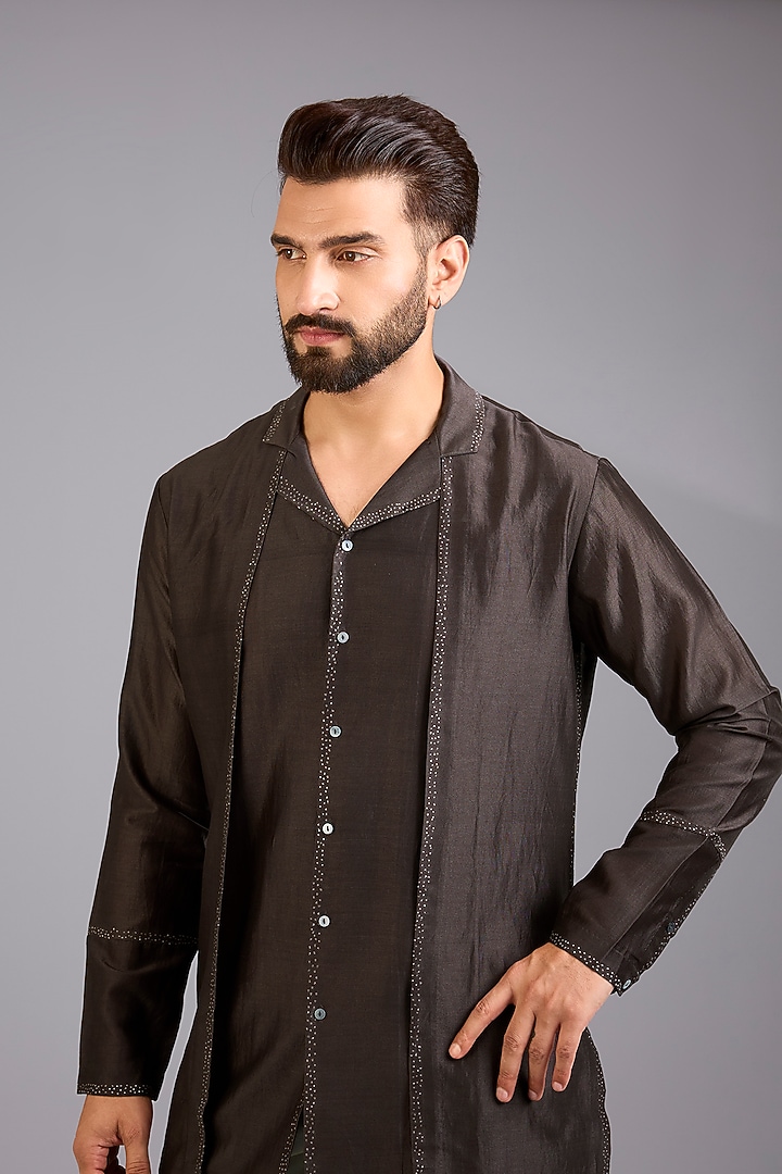 Dark Grey Silk Embroidered Kurta by Antar Agni Men at Pernia's Pop Up Shop