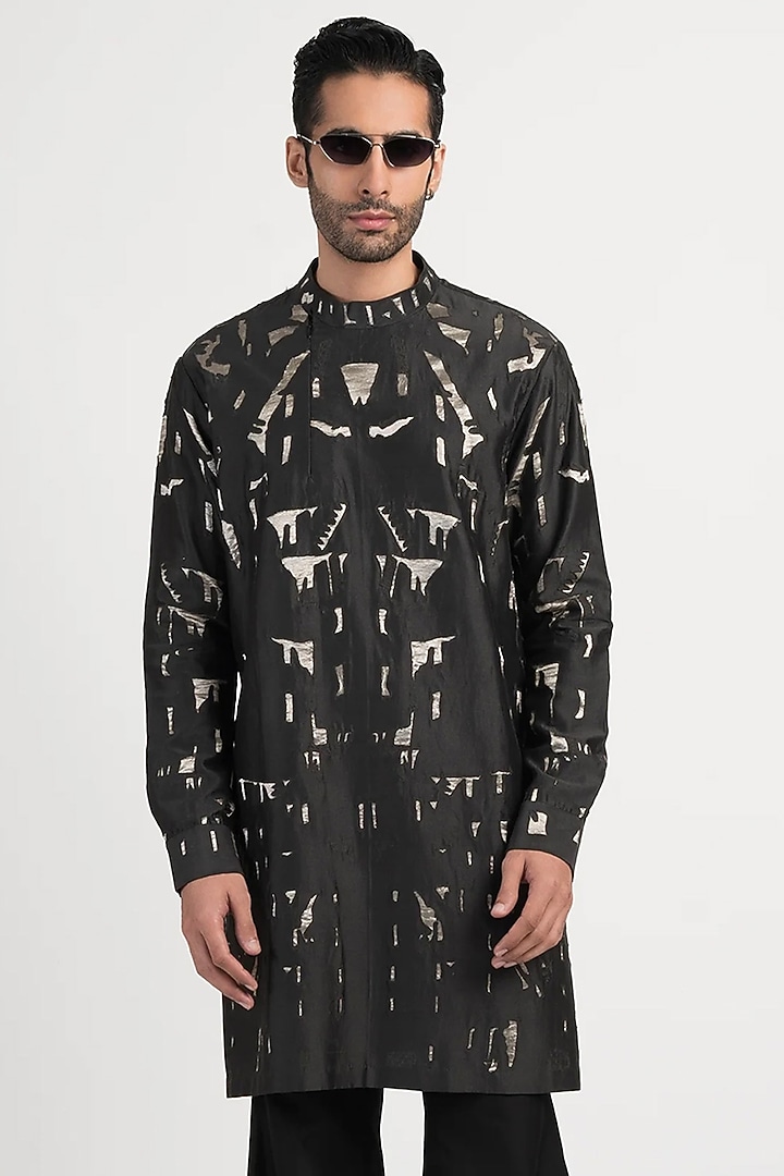 Black Cotton Silk Kurta by Antar Agni Men at Pernia's Pop Up Shop