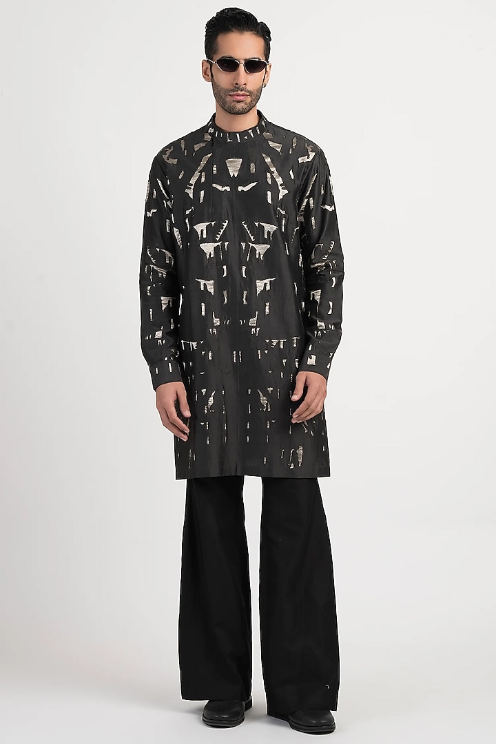 Black Cotton Silk Kurta by Antar Agni Men at Pernia's Pop Up Shop