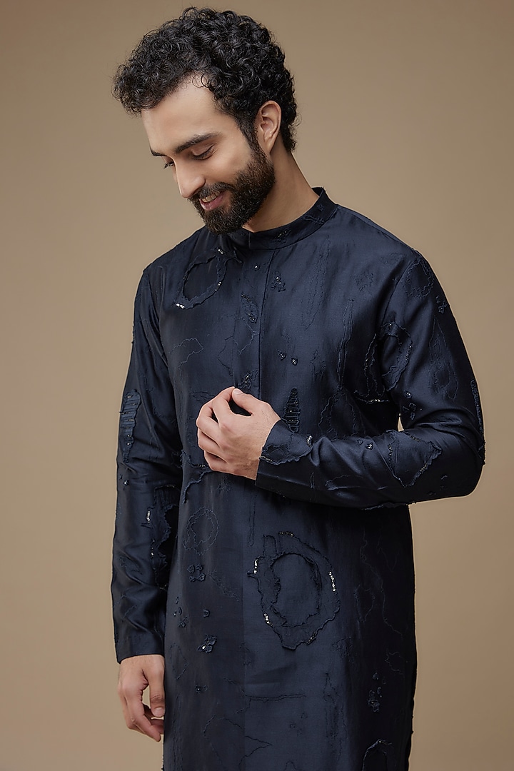 Navy Blue Cotton Silk Embroidered Kurta by Antar Agni Men at Pernia's Pop Up Shop
