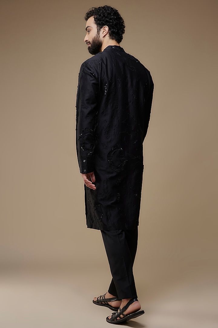 Black Cotton Silk Embroidered Kurta by Antar Agni Men at Pernia's Pop Up Shop