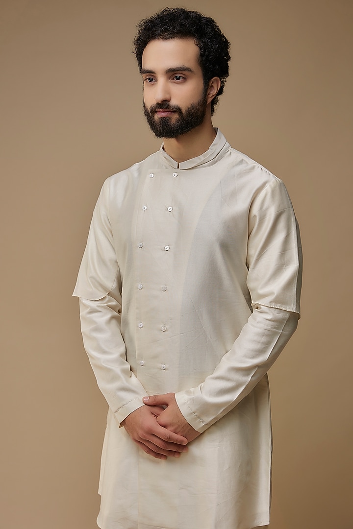 Ivory Cotton Silk Kurta by Antar Agni Men at Pernia's Pop Up Shop