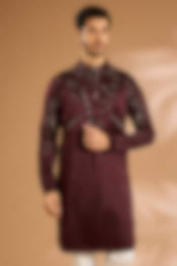 Burgundy Cotton Blend Kurta by Antar Agni Men at Pernia's Pop Up Shop