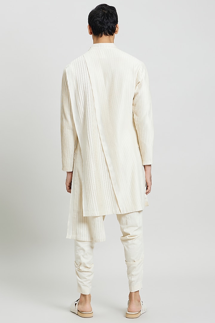 Ivory Cotton Silk Kurta by Antar Agni Men at Pernia's Pop Up Shop