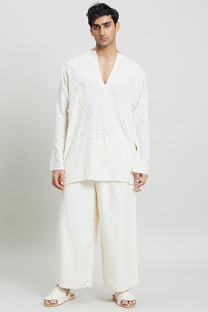 Ivory Cotton Linen Kurta by Antar Agni Men at Pernia's Pop Up Shop