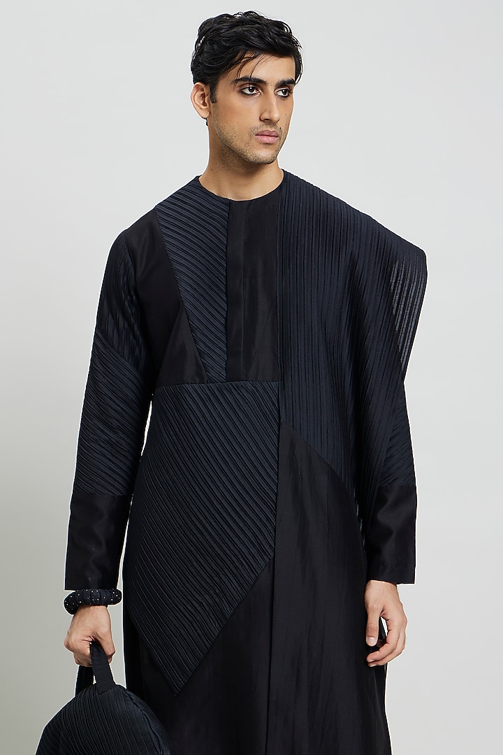 Black Cotton Silk Kurta by Antar Agni Men at Pernia's Pop Up Shop