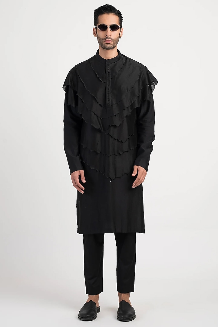 Black Cotton Silk Kawach Kurta by Antar Agni Men at Pernia's Pop Up Shop