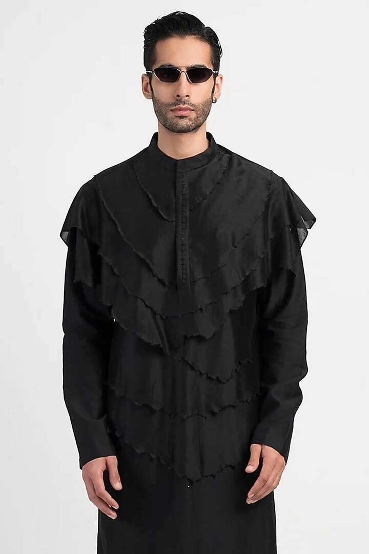 Black Cotton Silk Kawach Kurta by Antar Agni Men at Pernia's Pop Up Shop