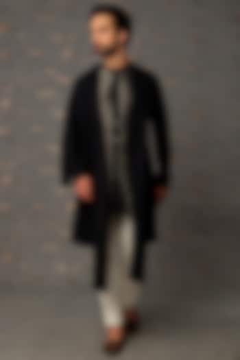 Black Linen Blend & Tissue Kurta by Antar Agni Men at Pernia's Pop Up Shop