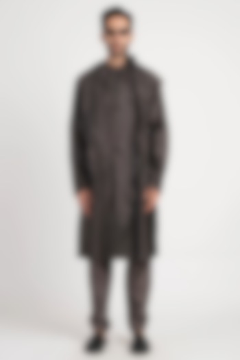 Grey Cotton Silk Kurta by Antar Agni Men at Pernia's Pop Up Shop