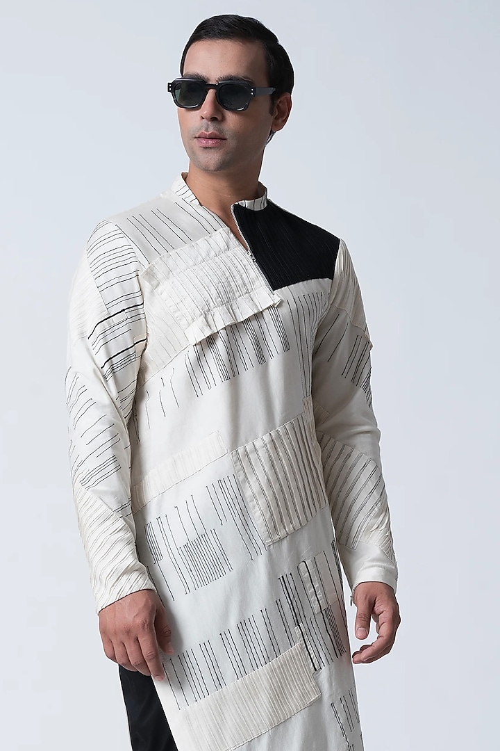 Ivory & Black Cotton Silk Kurta by Antar Agni Men at Pernia's Pop Up Shop
