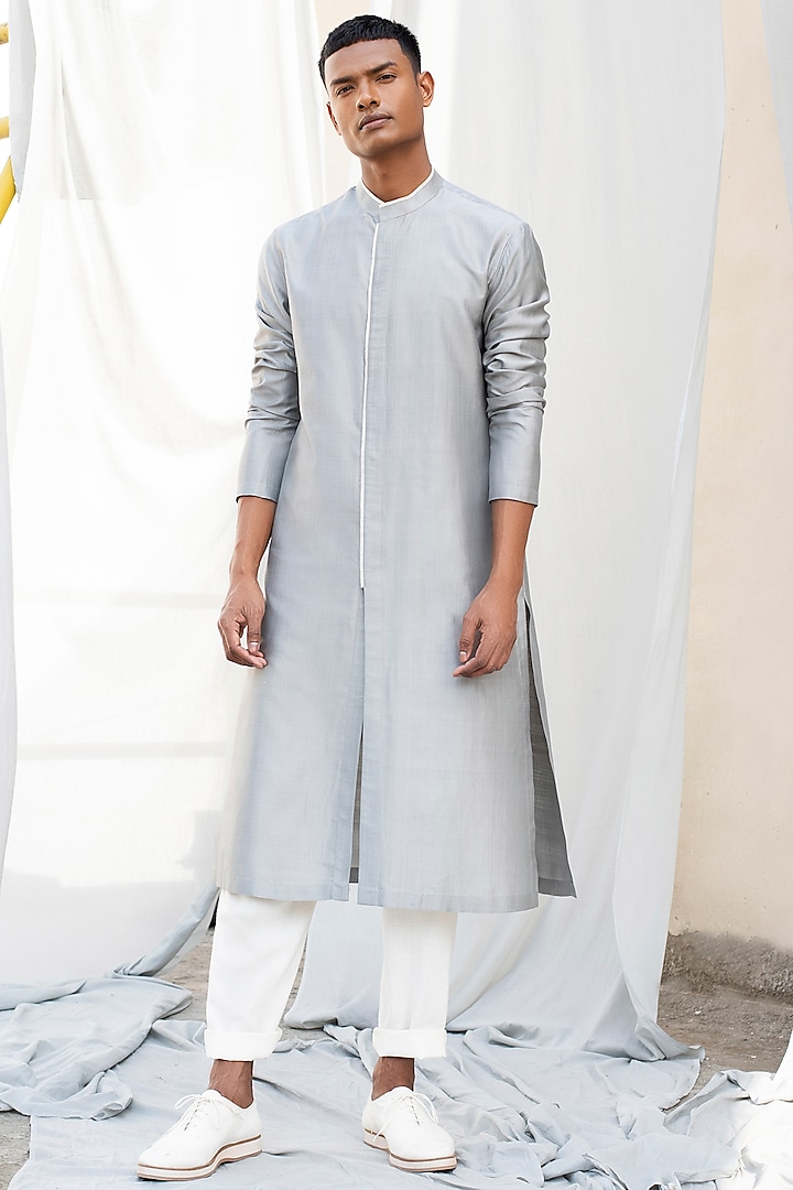 Grey Cotton Silk Kurta by Antar Agni Men at Pernia's Pop Up Shop