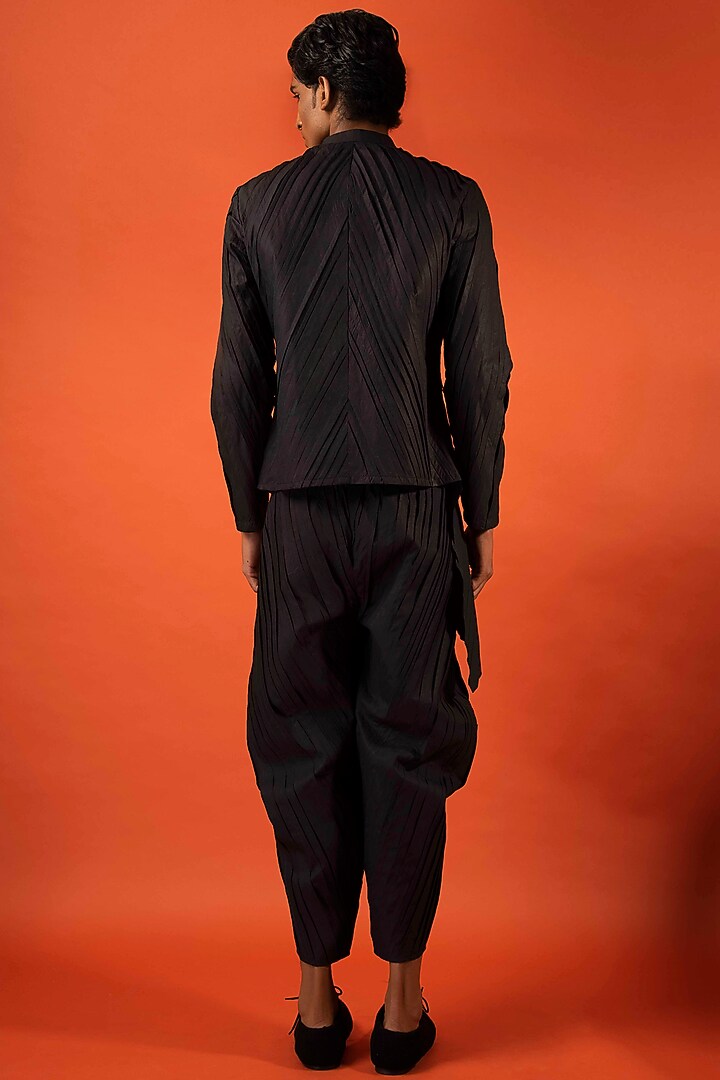 Black Pleated Cotton Wedding Shirt by Antar Agni Men at Pernia's Pop Up Shop
