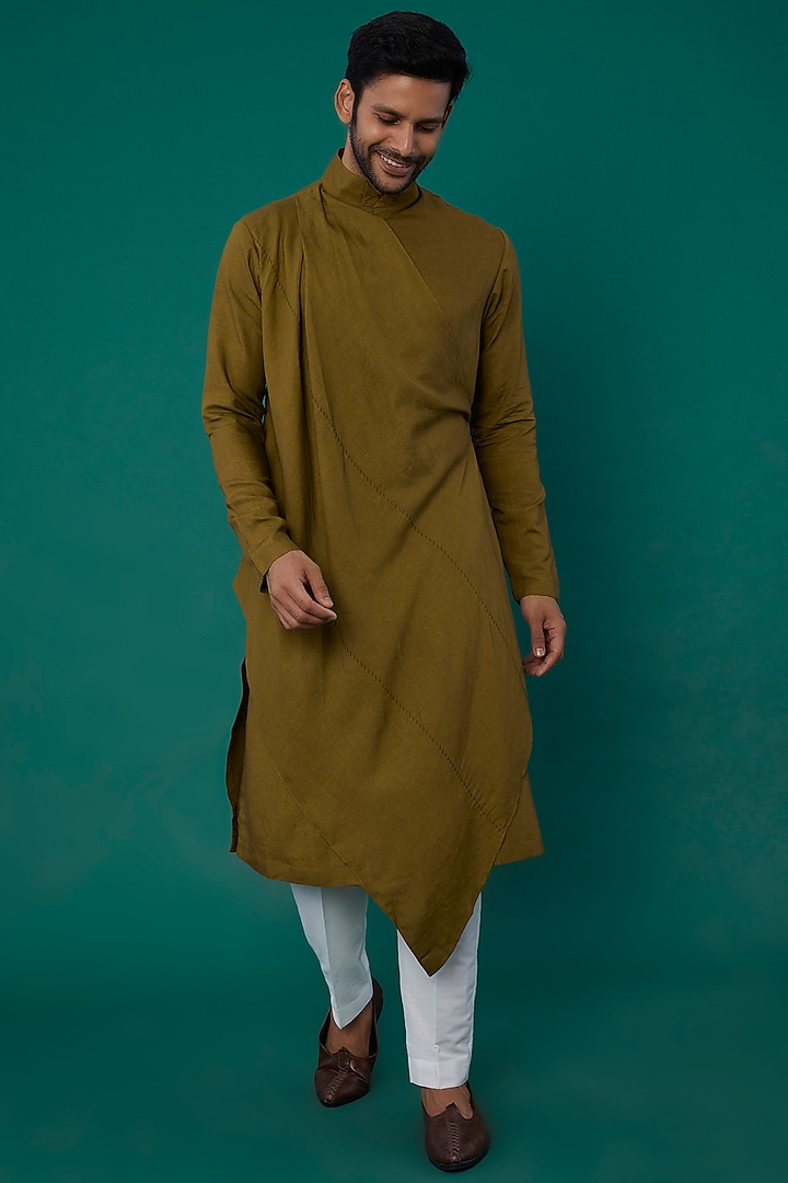 Mustard Linen Blend Kurta by Antar Agni Men at Pernia's Pop Up Shop