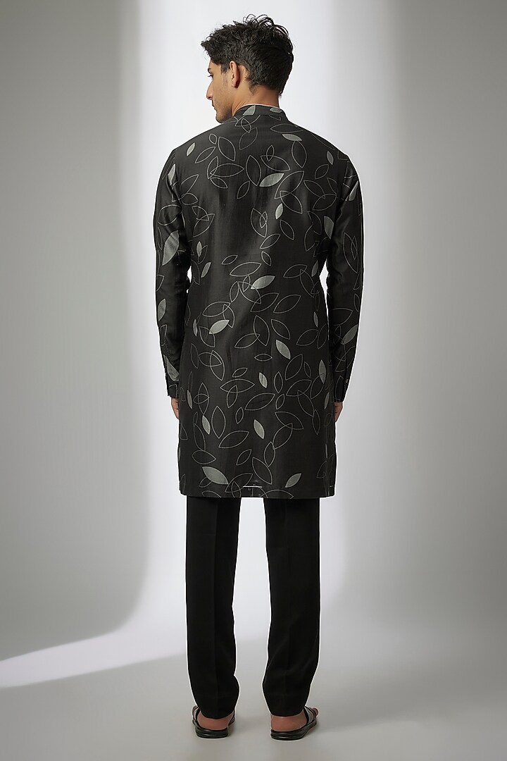 Dark Grey Cotton Silk Printed Kurta by Antar Agni Men at Pernia's Pop Up Shop