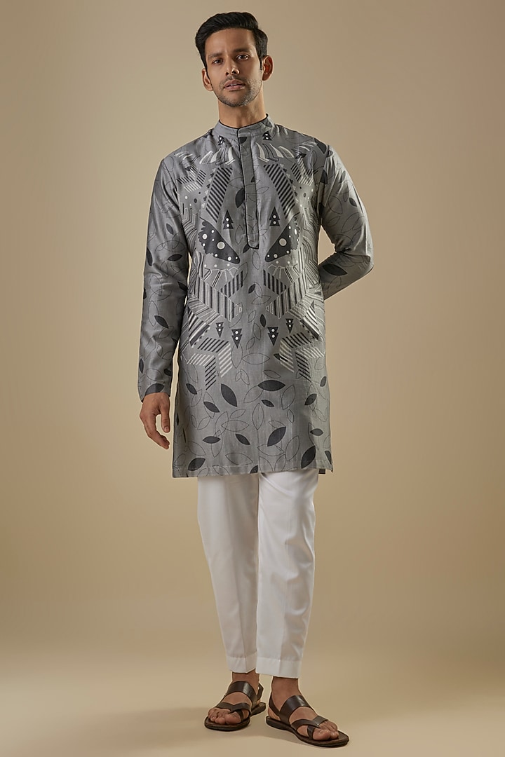 Grey Cotton Silk Printed Kurta by Antar Agni Men at Pernia's Pop Up Shop