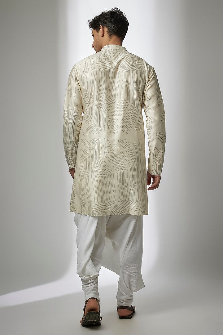 Ivory Cotton Silk Printed Kurta by Antar Agni Men at Pernia's Pop Up Shop