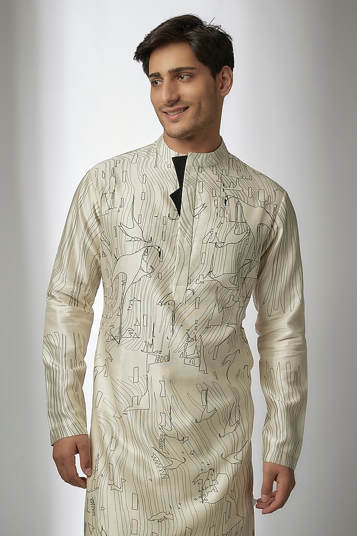 Ivory Cotton Silk Printed Kurta by Antar Agni Men at Pernia's Pop Up Shop