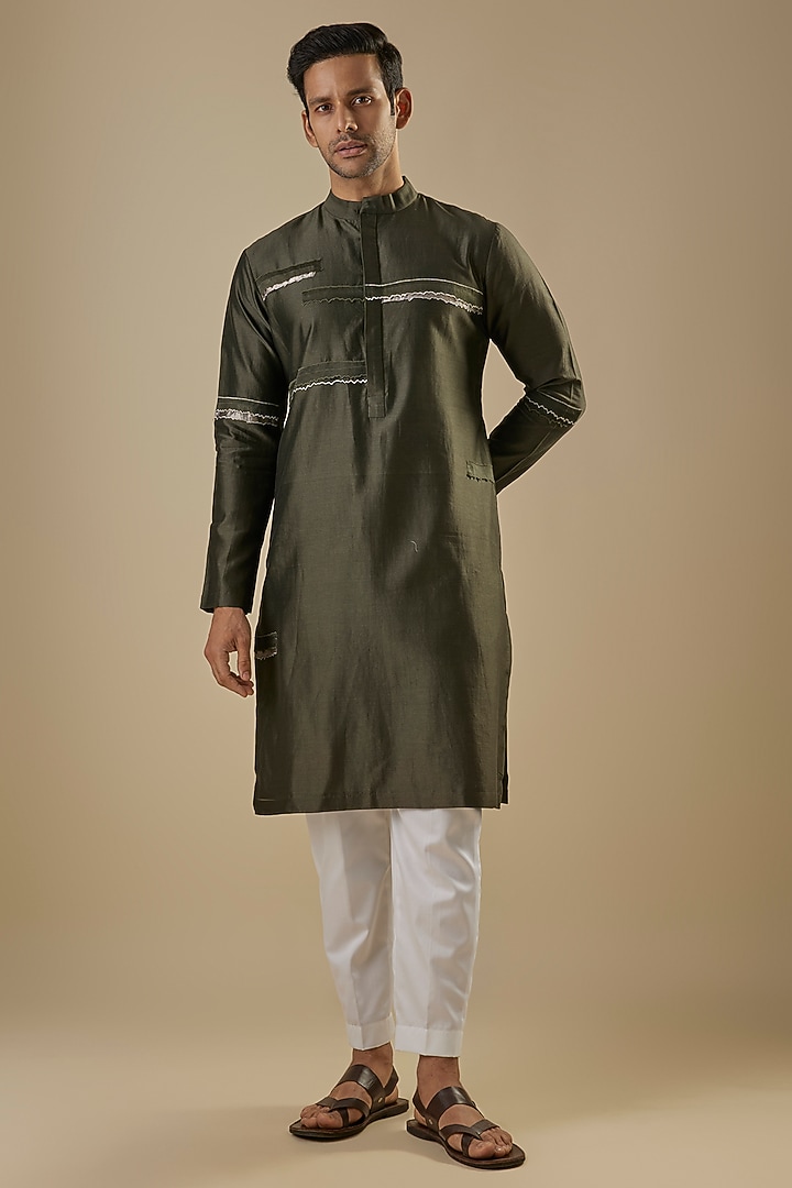 Green Cotton Silk Embroidered Kurta by Antar Agni Men at Pernia's Pop Up Shop