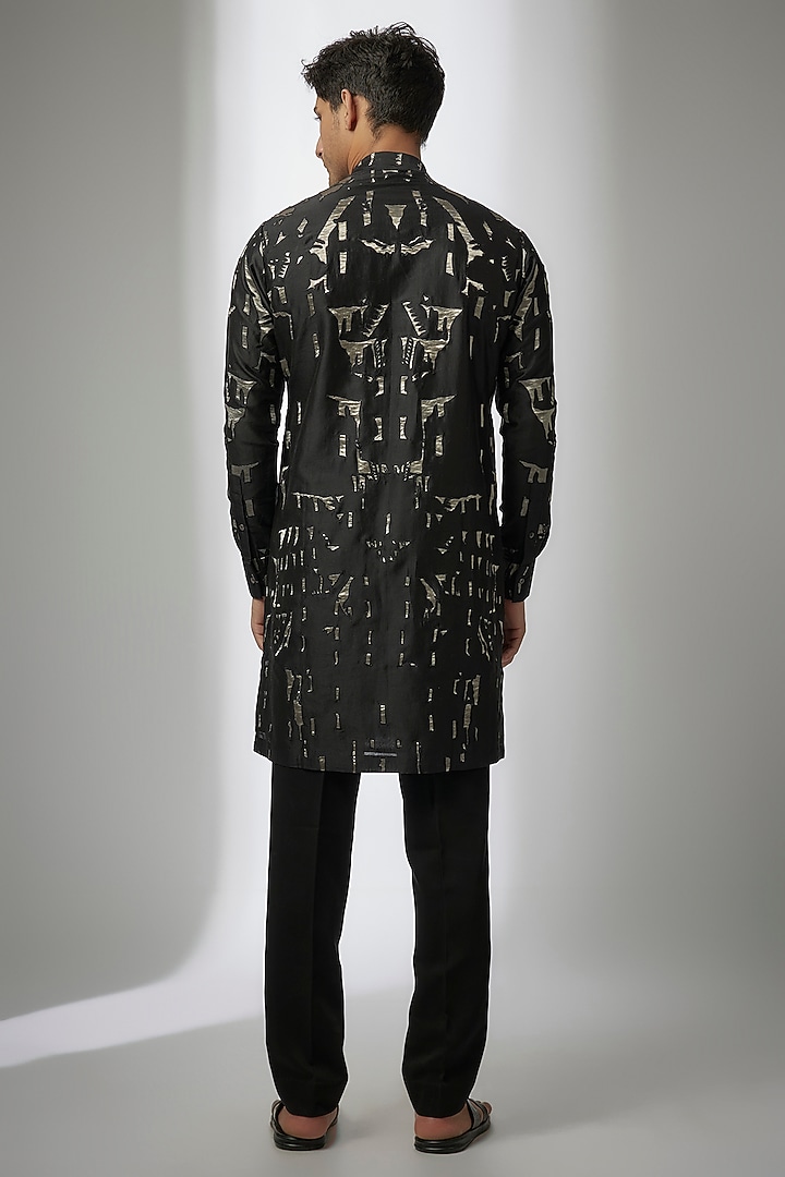 Grey Cotton Silk Printed Kurta by Antar Agni Men at Pernia's Pop Up Shop
