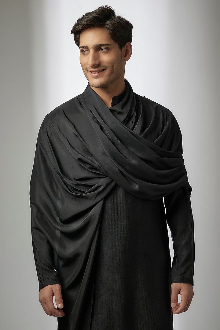 Black Cotton Silk Kurta by Antar Agni Men at Pernia's Pop Up Shop