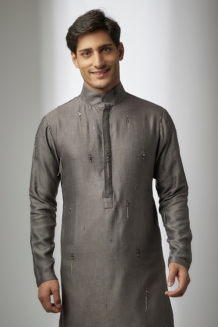 Grey Cotton Silk Kurta by Antar Agni Men at Pernia's Pop Up Shop