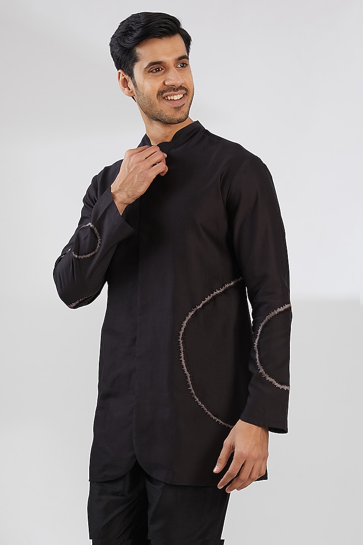Black Cotton Silk Blend Kurta by Antar Agni Men at Pernia's Pop Up Shop