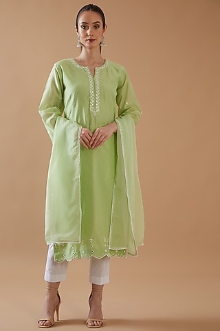 Mint Green Chanderi Silk Embroidered Kurta Set by ANGSA BY NIDHIR & SHELLY