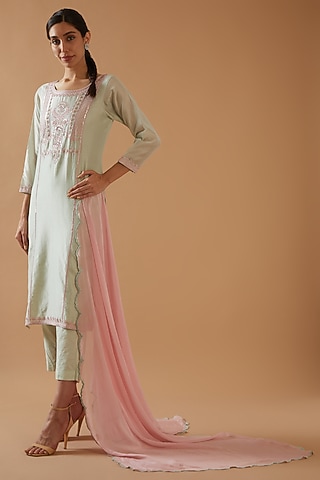 Pastel Green Chanderi Silk Embroidered Kurta Set by ANGSA BY NIDHIR & SHELLY