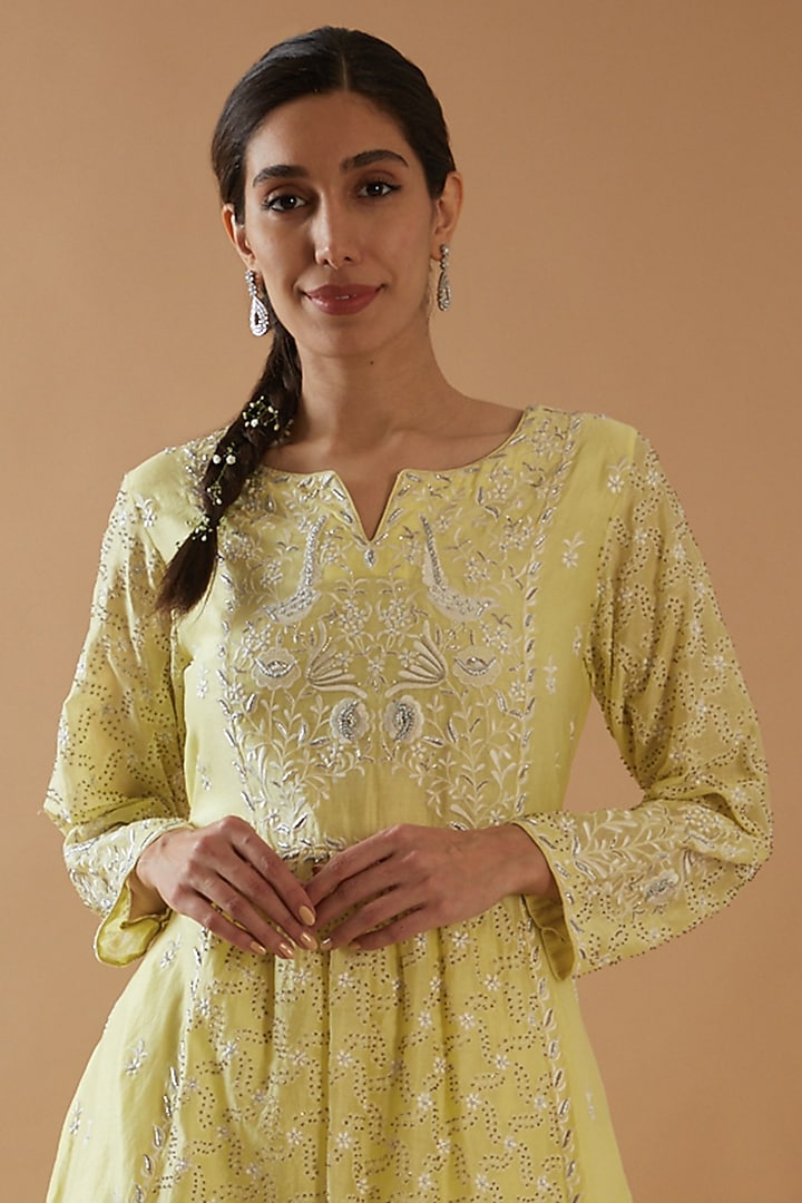 Lemon Yellow Chanderi Silk Embroidered Kurta Set by ANGSA BY NIDHIR & SHELLY at Pernia's Pop Up Shop
