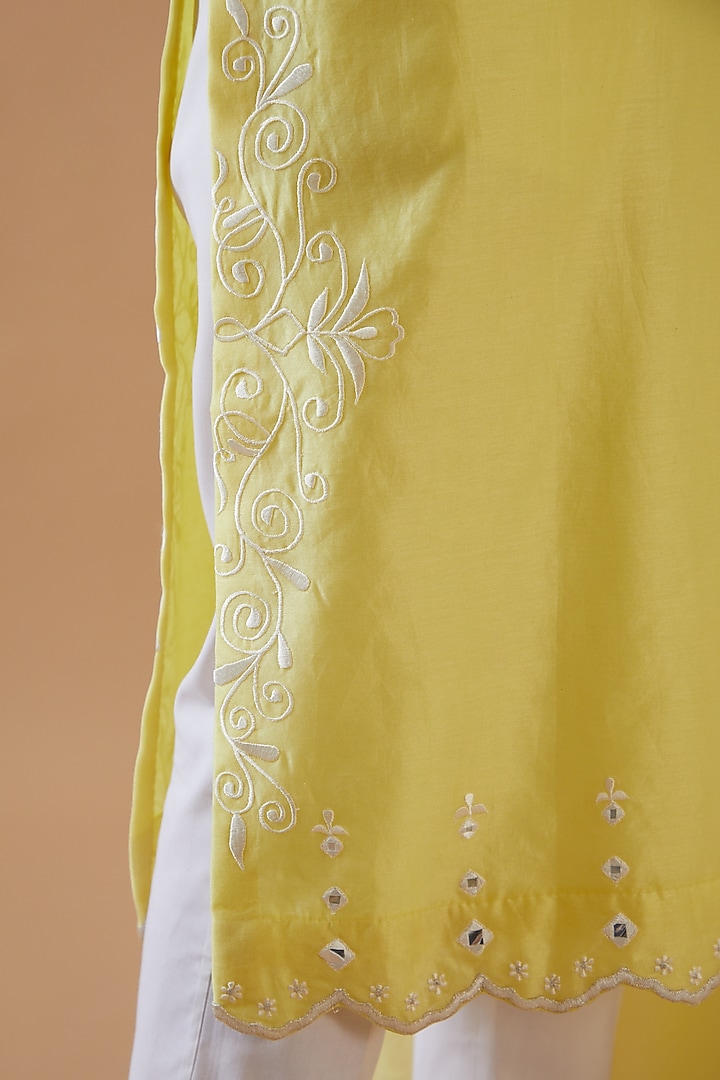 Lemon Yellow Chanderi Silk Embroidered Kurta Set by ANGSA BY NIDHIR & SHELLY at Pernia's Pop Up Shop