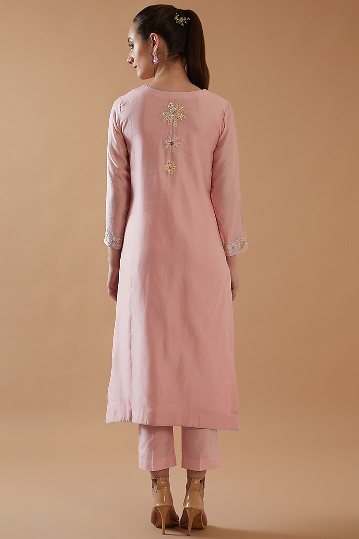Rose Pink Chanderi Silk Embroidered Kurta Set by ANGSA BY NIDHIR & SHELLY at Pernia's Pop Up Shop