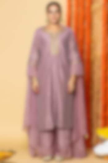 Mauve Chanderi Silk Zardosi Embroidered Kalidar Kurta Set by ANGSA BY NIDHIR & SHELLY at Pernia's Pop Up Shop