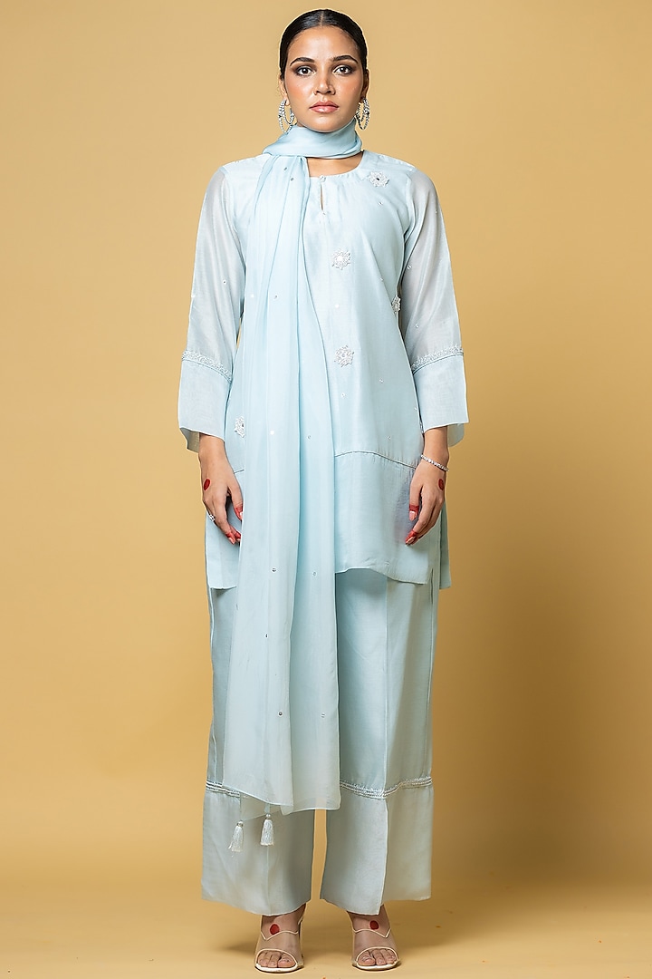 Sky Blue Organza 3D Floral Short Kurta Set by ANGSA BY NIDHIR & SHELLY at Pernia's Pop Up Shop